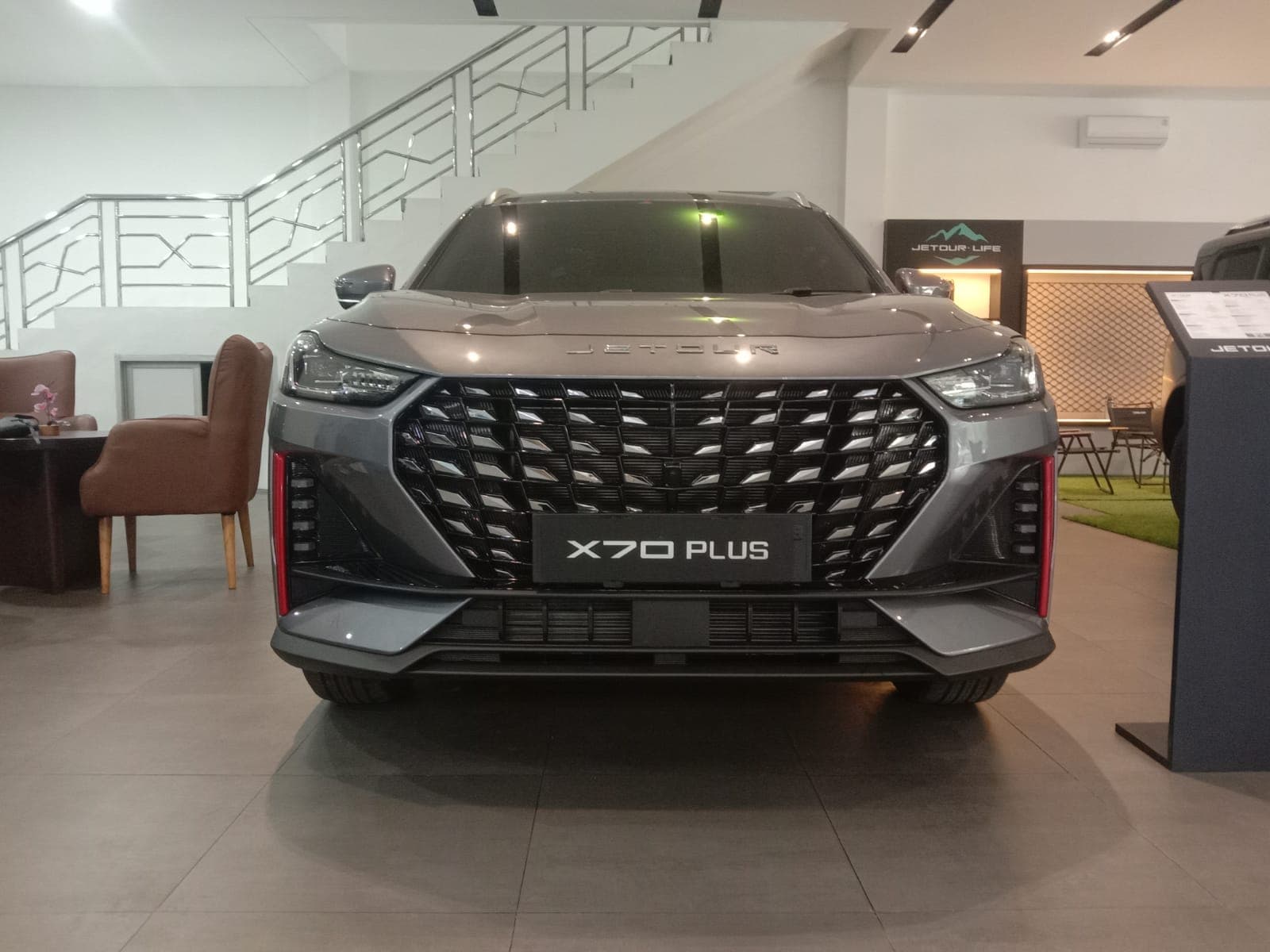 JETOUR X70 plus